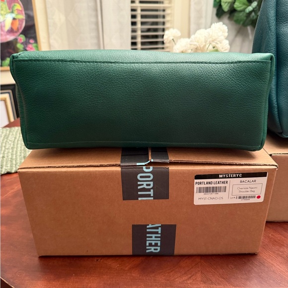 Bacalar Green Oversized Naomi Bag Portland Leather Goods - Picture 3 of 4
